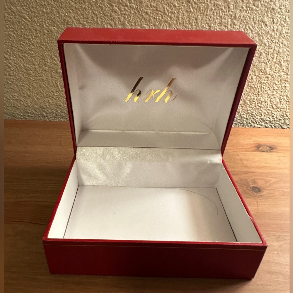 Hrh collection red Cartier style box